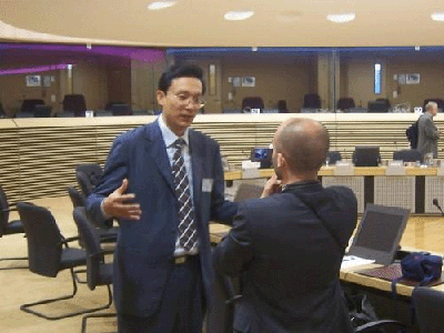 刘东在欧盟IPv6日会场接受采访